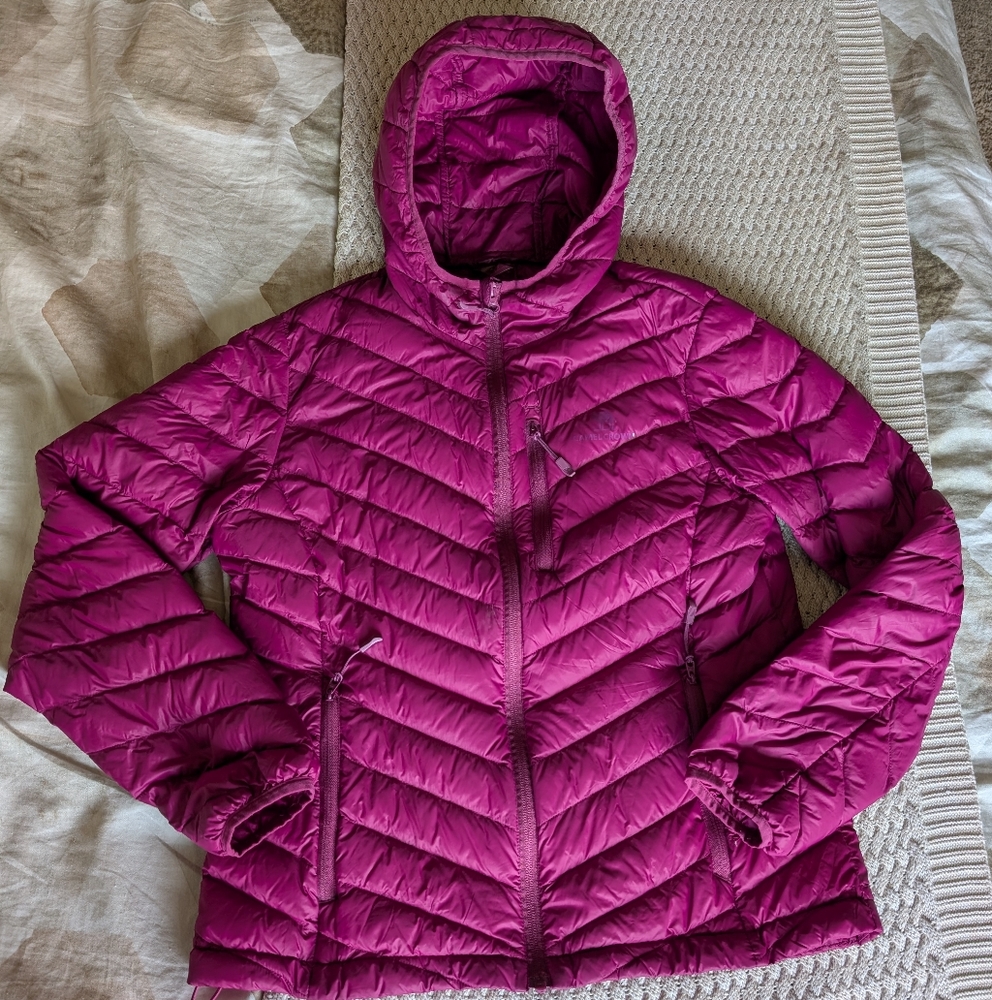 Camel Crown Lightweight Puffer Coat Women's Size Medium Fuchsia Pink Purple